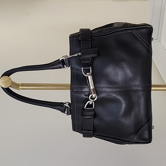 COACH Y2K HAMPTON Smooth LEATHER SHOULDER BAG HANDBAG Style N. F11199 - Picture 2 of 16